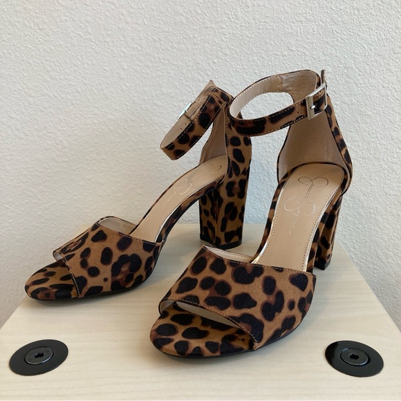 Jessica Simpson Brown Leopard Heels - Picture 2 of 10
